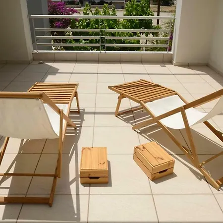 Holiday home Comfortable Beach For 6 *
