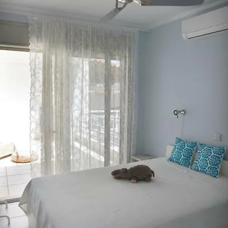 Comfortable Beach For 6